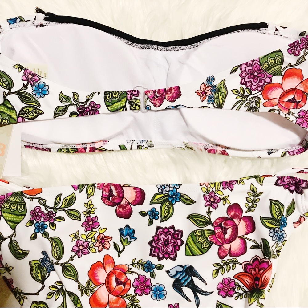 GB White Floral Bikini 2 Piece Set Large NWT - Picture 4 of 4